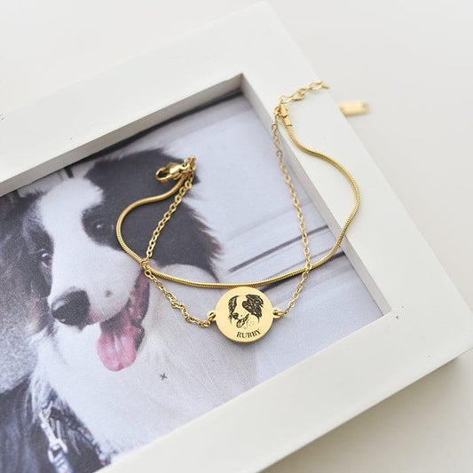 Customised eat up bracelet on a pet photo
