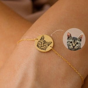 Custom Pet Portrait Charm Bracelet – Engraved Pet Memorial Gift for Cat & Dog Lovers